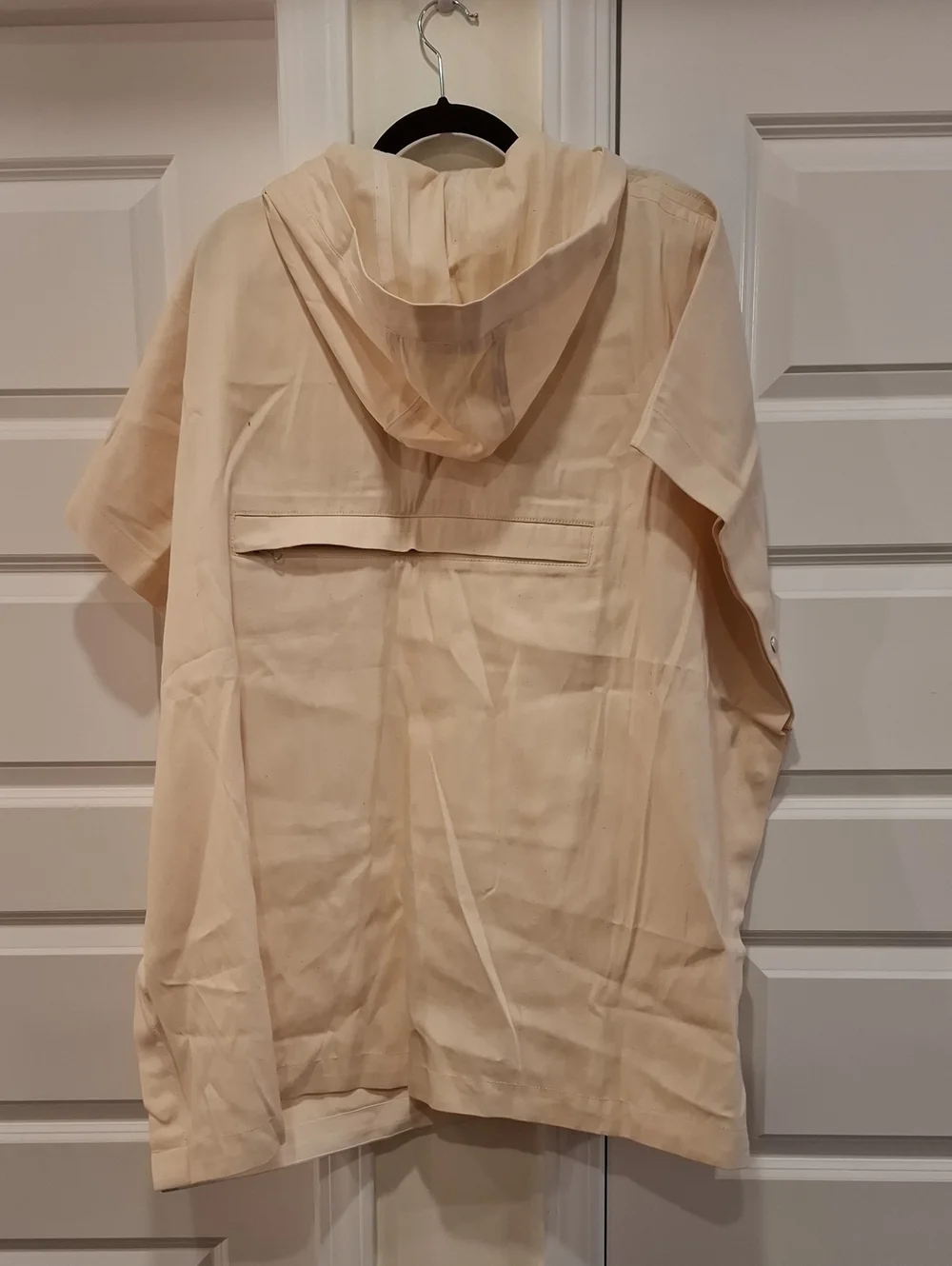 New J. Crew Collection Snap Button Tie Neck Hooded Poncho Size S/M (flaw)